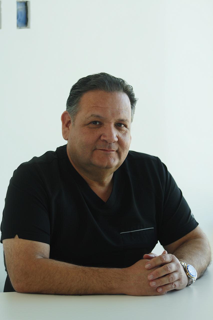 Dr. Hiram Fernández Santana